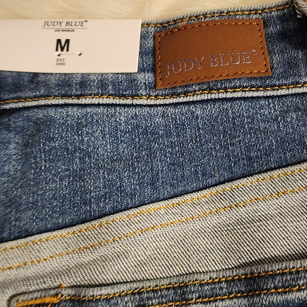 Judy Blue Two-Tone Denim Shorts - Picture 7 of 9